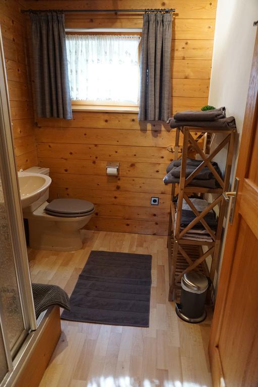 Ferienwohnungen Im Blockhaus Metzler Schwarzenberg im Bregenzerwald Esterno foto